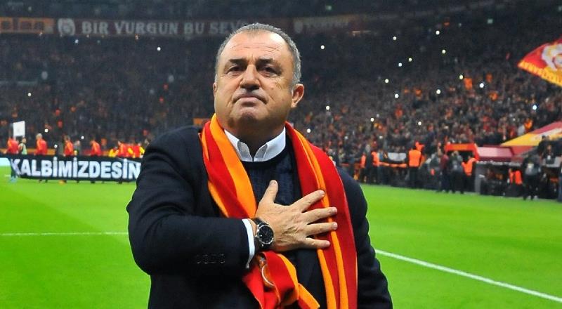Dünyanın en prestijli ödüllerinden Golden Foot'a layık görülen Fatih Terim için Fiorentina'dan eski öğrencileri Nuno Gomes, Christian Amoroso, Mauro Bressan, Giuseppe Taglialatela, Fabio Rossitto ve Sandro Cois açıklamalarda bulundu.